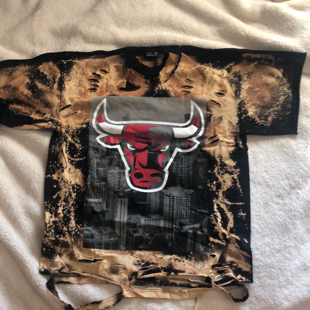 Distressed bulls vintage shirt